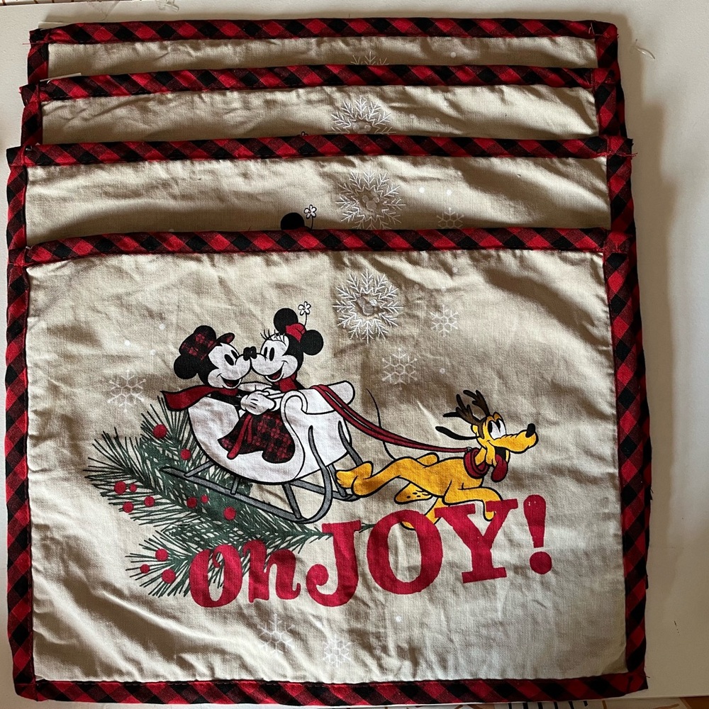 4 Disney's Mickey & Minnie Placemat by St. Nicholas Square Christmas Holiday